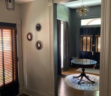 Old Louisville House | DERBY LUXE 3-story Historic 6 min from Churchill