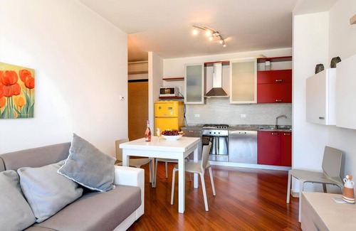 Rivoltella Apartment | Desenzanoloft Butterfly and Pools