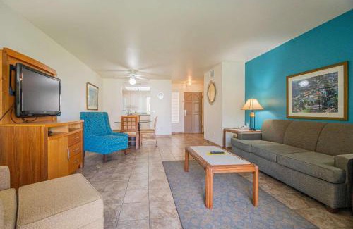 Palm Desert Apartment | Desert Breezes Resort 2 Bedroom Apartment with Resort Access