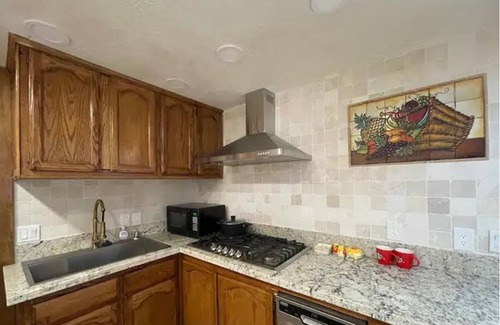 Hesperia House | Desert Dream Cabin Amazing Guest House