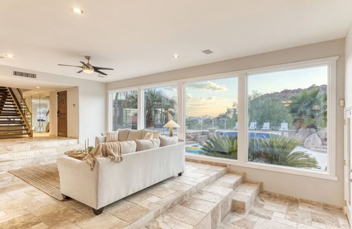 Palm Canyon Villa | Desert Lagoon by AvantStay | Luxury Phoenix Home w/ Entertainer’s Backyard