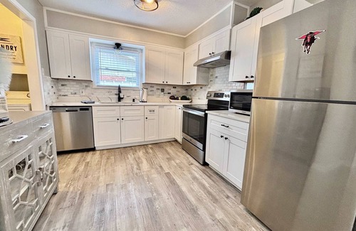 Lubbock House | Desert Oasis - 3BR/2BA - Serene Setting