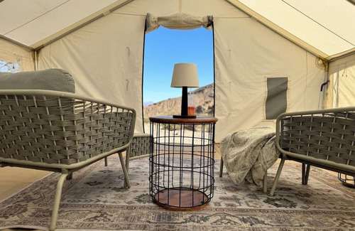Nelson Apartment | Desert Oasis Grand Suite in Mojave Desert