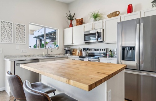 Deer Valley House | Desert Oasis - Heated Pool, BBQ & Game Room