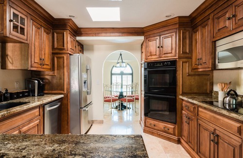 Ryan Estates Villa | Desert Ridge by Avantstay Spacious Oasis w/Pool & Hot Tub