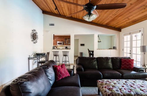 Ryan Estates Villa | Desert Ridge by Avantstay Spacious Oasis w/Pool & Hot Tub