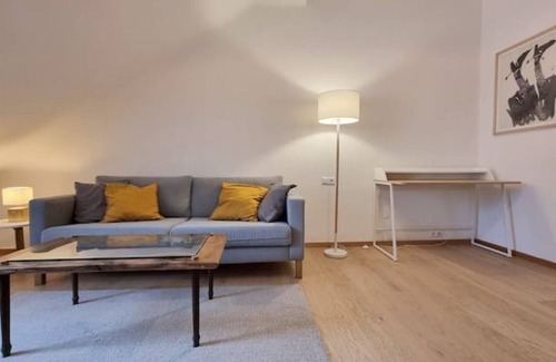 Jakomini Apartment | Design apartment near Augartenpark