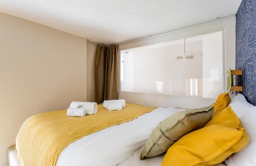 Epinettes Apartment | Design & Confort Paris17