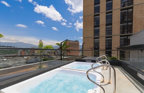 San Diego Apartment | Design + Depth - 1BR Apt in Trendy Poblado