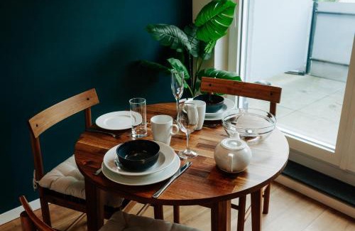 Jena-Sud Apartment | Design Home Office & Central Hideaway - EAH, ZEISS, SCHOTT in 5 min