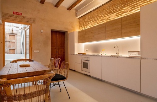 Valencia Province House | Design house with swimming pool near the beach