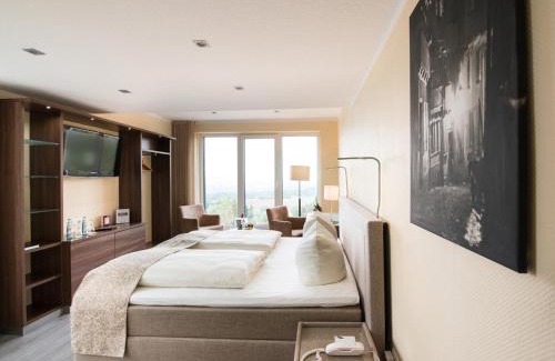 Brasselsberg Hotel | Design-Konferenzhotel & Restaurant Steinernes Schweinchen