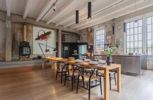 Como Apartment | Design Loft with Private Parking by Rent All Como