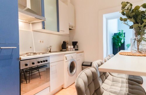 Favoriten House | Designer Apartments - Near Reumannplatz