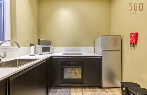 Sliema Apartment | Designer finish, 2BR home with Smart TV & WIFI