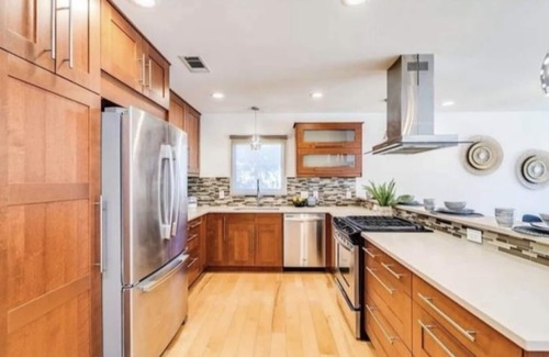 Highland House | Designer House in Central Austin