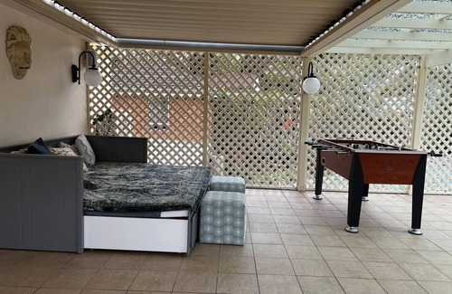 Seaforth House | Designer House in Seaforth