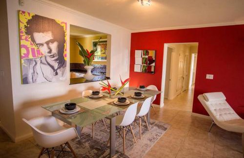 Durants Apartment | Designer Penthouse - Stunning Property with Amazing Views