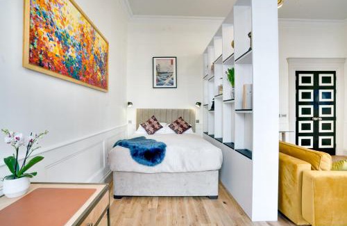 Mayfair Apartment | Designer Retreat by Green Park