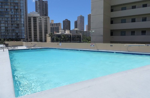 McCully - Moiliili Condo | Designer Studio Condo on 29th Floor In Waikiki-Fabulous View! and 100% Legal!