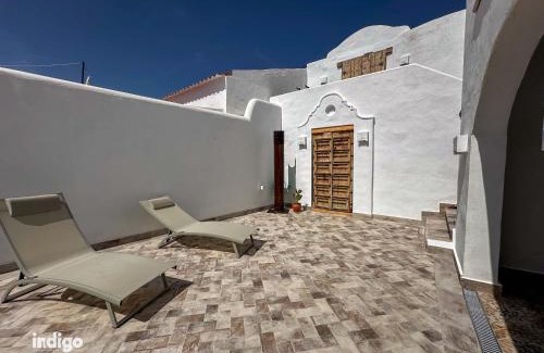 Ayamonte House | Designer Styled Townhouse with Pool DOM01
