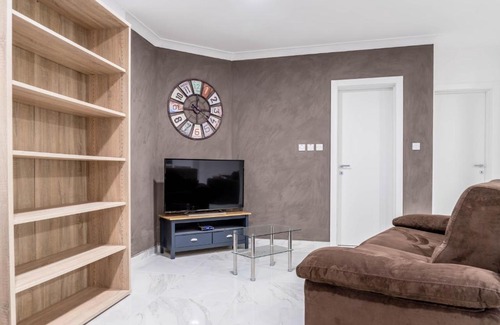 Swieqi Apartment | DESIGNER Swieqi Apartment. 5 Mins from St. George's Bay