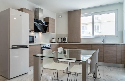 Swieqi Apartment | DESIGNER Swieqi Apartment. 5 Mins from St. George's Bay