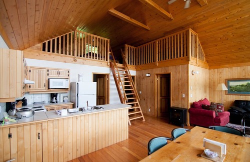 Powell River Cabin | Desolation Resort