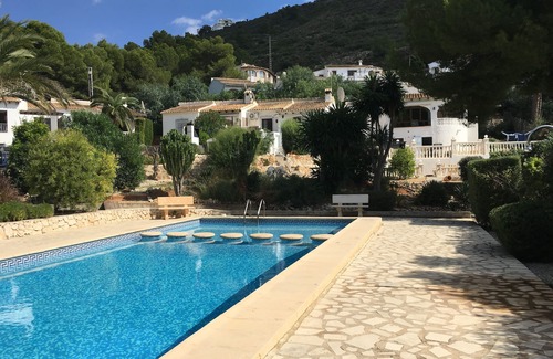 El Portet Villa | Detached 2 Bedroom Villa in El Portet, with large terraces and pool views