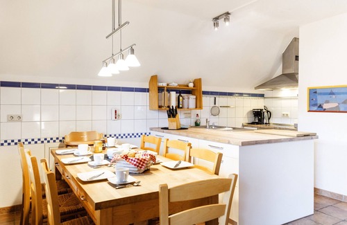 Binz House | Detached 5-star country house under thatch * 200sqm living space *
