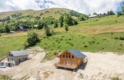 Saint-Jean-d'Arves Ski Chalet | Detached chalet, terrace, mountain view