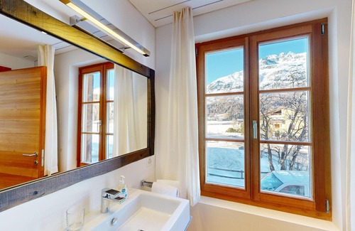 Surlej House | Detached Chalet Rominger – Alpine Elegance in Surlej