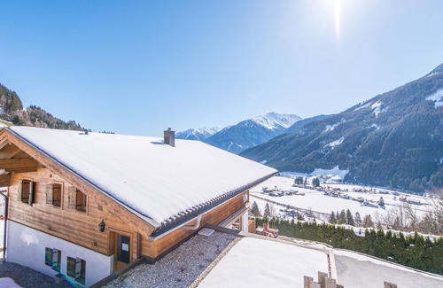Wald im Pinzgau Ski Chalet | Detached chalet with magical views