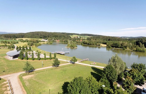 Waldkirchen House | Detached chalet with terrace near a swimming lake