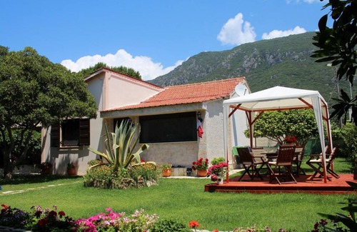 Agios Matthaios House | Detached holiday home at the sea, Wifi Skidi, Corfu
