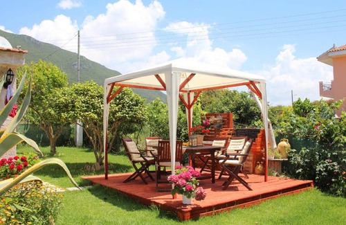 Agios Matthaios House | Detached holiday home at the sea, Wifi Skidi, Corfu