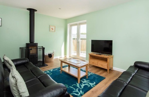 Inverness Cottage | Detached holiday home in a quiet location yet close to shops in Inshes, Inverness