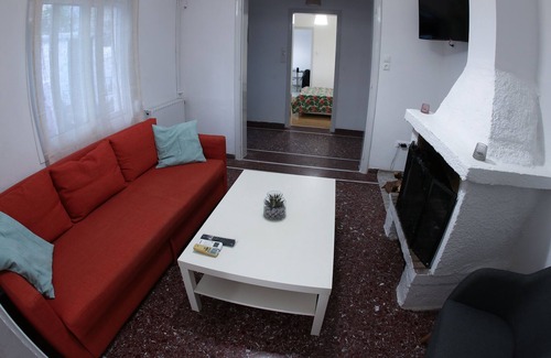 Filopappou House | Detached house 1km from Acropolis Filopappou Hill