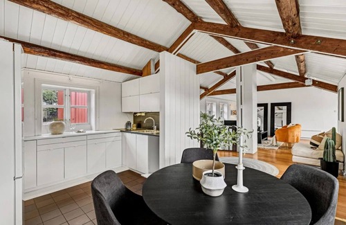 Trondheim House | Detached house in Bakklandet, panoramic views of Nidaros Cathedral