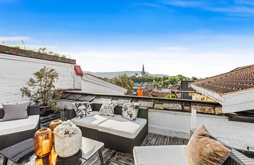Trondheim House | Detached house in Bakklandet, panoramic views of Nidaros Cathedral