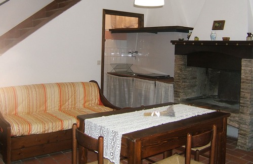 Guadamello House | Detached house in the small medieval village