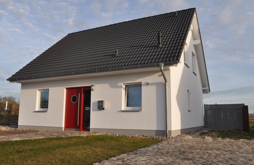 Blengow House | Detached house with a large garden to slow down
