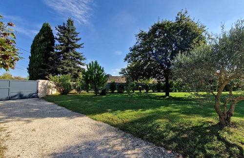 L'Isle-sur-la-Sorgue Villa | Detached T3 villa - Private pool