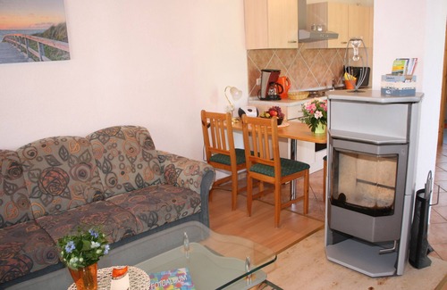 Alt Gaarz House | Detached vacation home Kleiner Schoner with garden, terrace and WLAN in Rerik