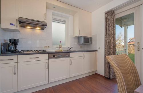Bruinisse Villa | Detached villa for 6 persons with sauna