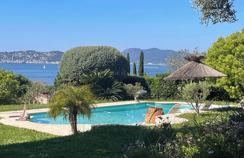 Le Mourillon Villa | Detached villa in wooded grounds with exceptional sea view