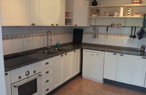 Vinaros Villa | Detached villa, private pool and internet within 10 minutes walk to the beach