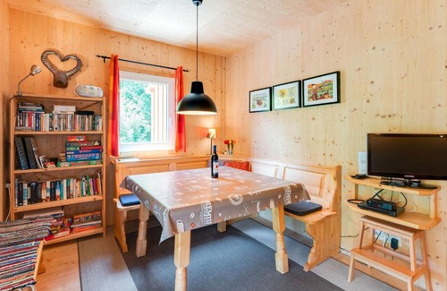 Stadl an der Mur Ski Chalet | Detached wooden chalet in Stadl an der Mur Styria facing south with sauna