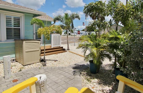 Treasure Island Hotel | Detlow's Treasured Cottages 2