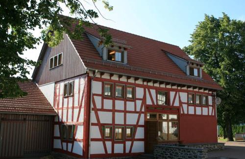 Bermuthshain House | Deutsches Haus Hotel Restaurant Gastwirtschaft Biergarten am Radweg Bermuthshain